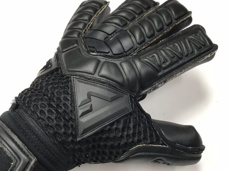 Aviata Sports Black Mamba Aero Pro Goalkeeper Gloves Online